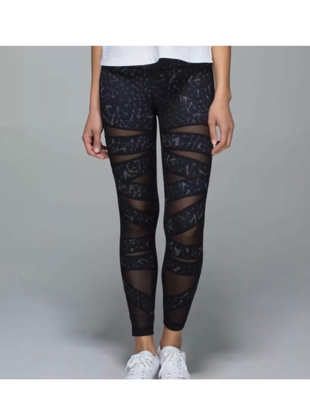 Woman’s best for a size 4 Lululemon Black Mesh-Panel Geometric Leggings